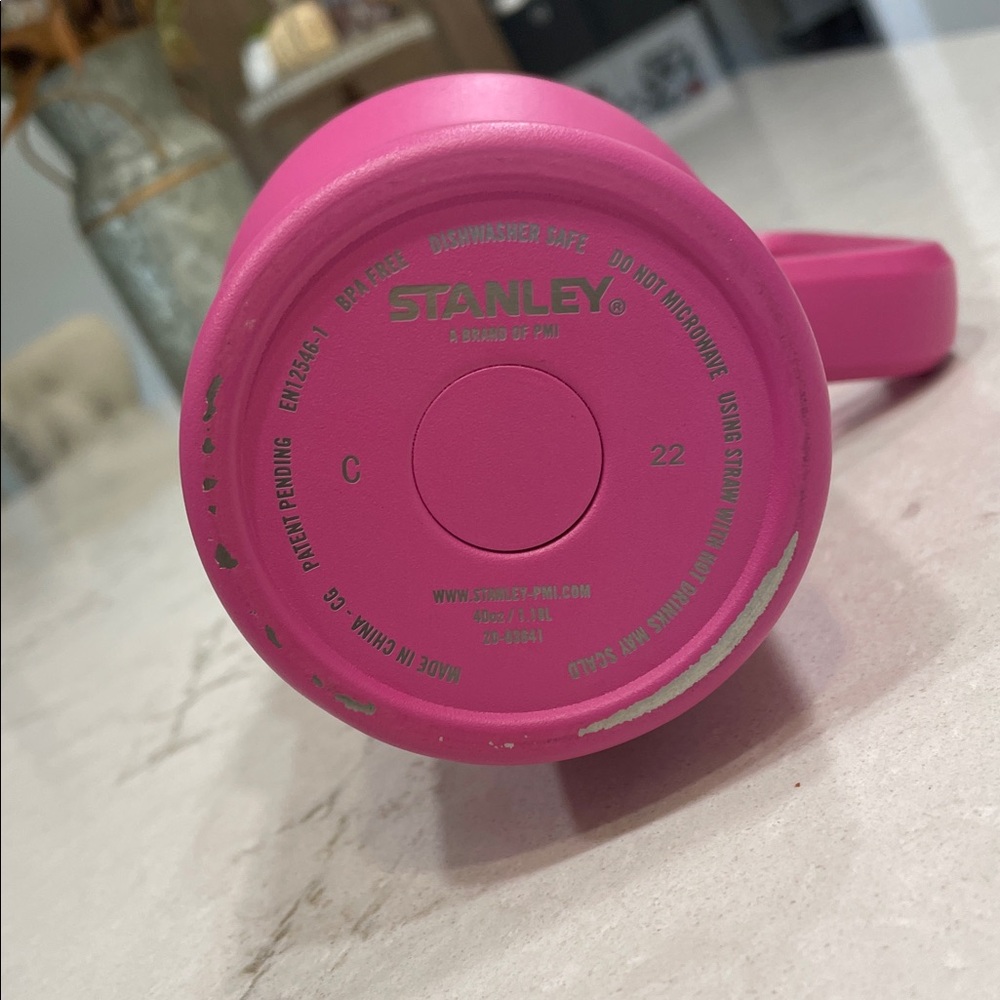 Dark pink 40oz Stanley travel cup - Picture 4 of 6